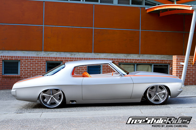 Karen Keves Marilyn Monaro that was unveiled at Meguiar�s MotorEx 2011