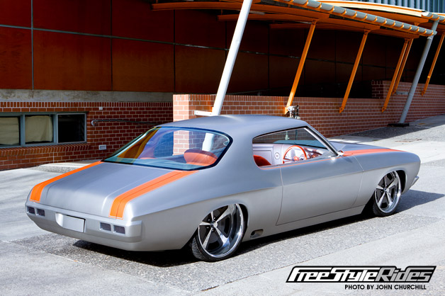 Karen Keves Marilyn Monaro that was unveiled at Meguiar�s MotorEx 2011