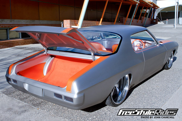 Karen Keves Marilyn Monaro that was unveiled at Meguiar�s MotorEx 2011