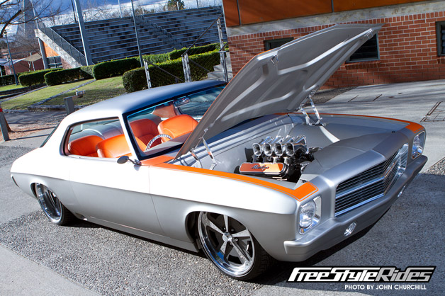 Karen Keves Marilyn Monaro that was unveiled at Meguiar�s MotorEx 2011